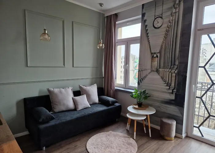 Polonia شقة وودج